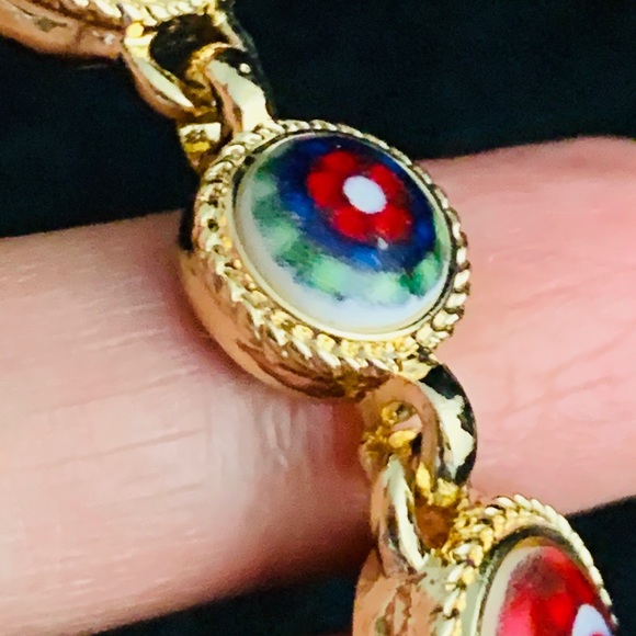 Signed Napier beautiful bracelet 8 inches - Picture 15 of 16